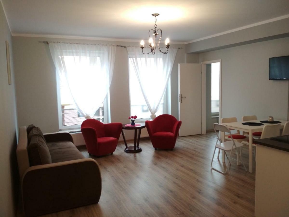 شقة بوزنان  في Apartament Bj المظهر الخارجي الصورة